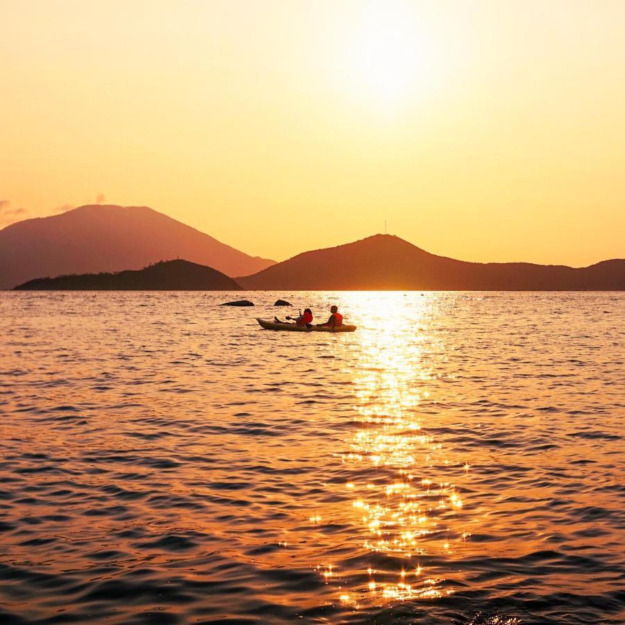 Whale Island Resort Дам-Мон Экстерьер фото